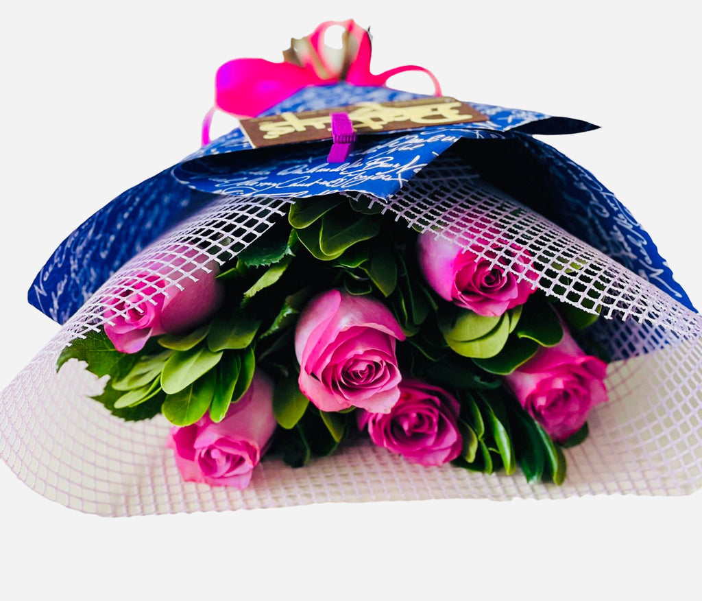 Tierno detalle de 6 rosas