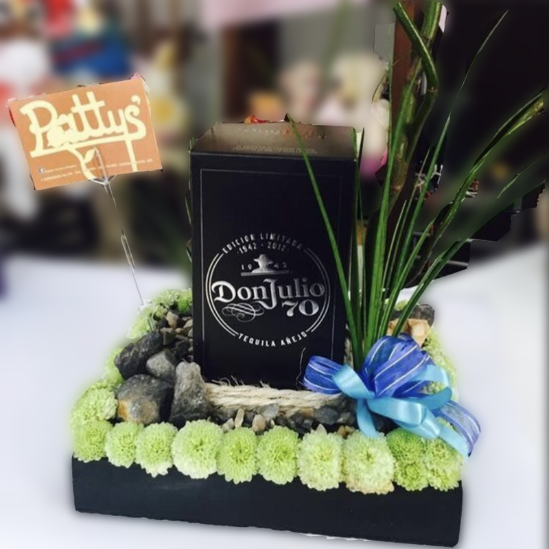 Arreglo Minimalista y Tequila - Pattys Flores y Regalos