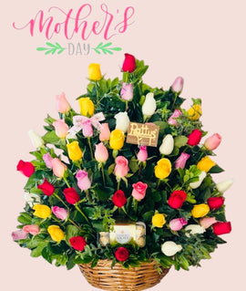 Espectacular canasta de 50 rosas
