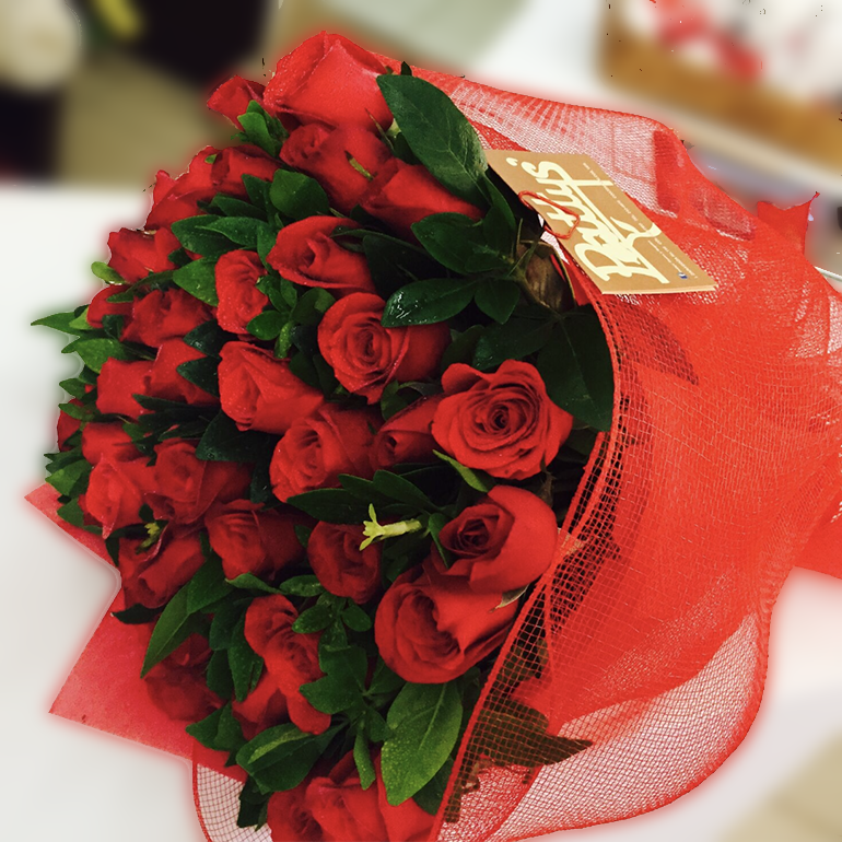 Romántico ramo en red - Pattys Flores y Regalos