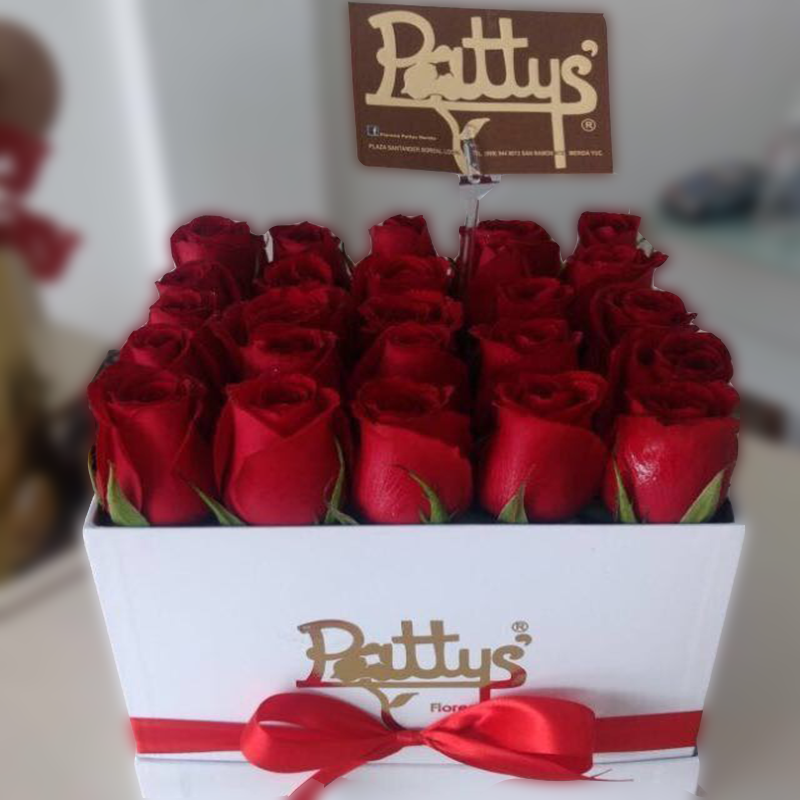 Elegante Flowers box rosas - Pattys Flores y Regalos